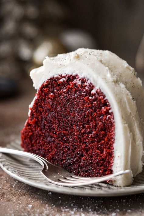 The best high altitude recipe for red velvet bundt cake, with sweet and tangy vanilla bean cream cheese frosting. This makes a perfect holiday cake for Christmas! High Altitude Cake Recipe, Easy Red Velvet Cake, Red Velvet Bundt, Vanilla Bean Cream, Red Velvet Bundt Cake, Red Desserts, Red Velvet Recipes, High Altitude Baking, Red Velvet Cake Recipe