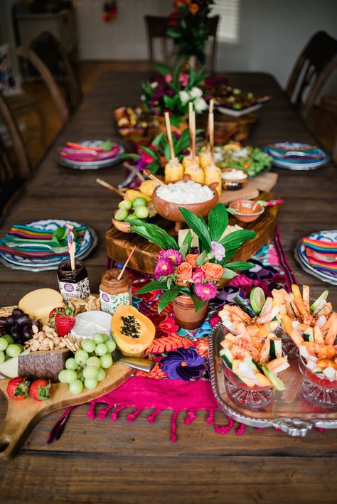 Fiesta Time. How many times have you wanted to get your friends together for a fun fiesta, but are too busy to make it come to fruition? It happens! I've got you covered though. Our menu was inspired by Mexican street food with a fancy twist. How epic is this spread? Everything was beyond delicious and beautiful! #muybuenocookbook #fiesta #partymenu #mexicanstreetfood Mexican Dinner Party, Chamoy Sauce, Cucumber Cocktail, Marinated Skirt Steak, Recetas Puertorriqueñas, Mexican Street Food, Meat Seasoning, Fruit Skewers, Mexican Dinner