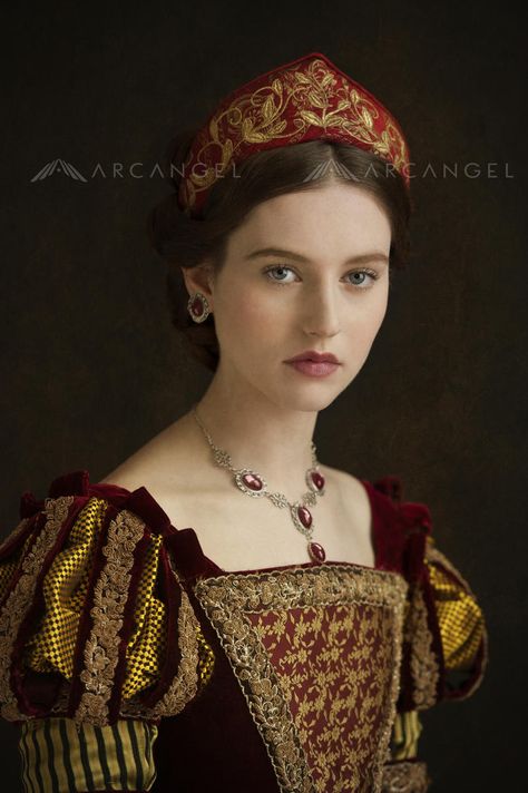 Historical Eras, Medieval Woman, Wear Red Lipstick, Fantasy Dresses, Period Costumes, Medieval Fashion, Woman Portrait, Historical Dresses, Fantasy Fashion