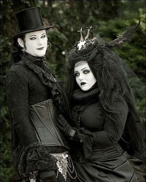 Scary Halloween Costume Ideas for Couples | Page 2 of 2 | StayGlam Goth Couples, Spooky Fashion, Chica Punk, Gothic People, Goth Subculture, Scary Halloween Costume, Goth Glam, Arte Punk, Vampire Goth