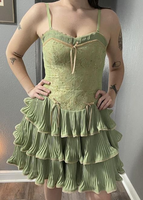 Light Green Outfit Aesthetic, Tinkerbell Inspired Outfits, Trilogy Tour, Fairycore Dress, Fairy Clothes, Prom Dresses Vintage, A Line Shorts, Green A, Short Prom Dress