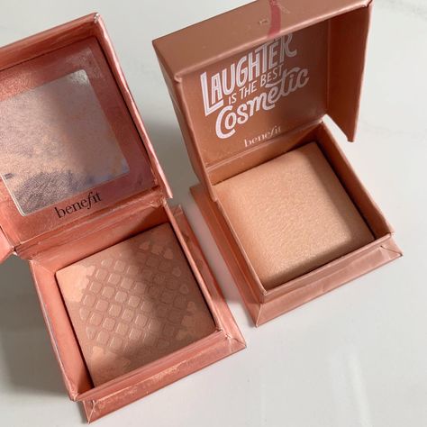 Benefit Dandelion Twinkle Highlighter Left: True Pan / Right: New 📸: 13082022 Benefit Tickle Highlighter, Kaleidos Highlighter, Benefit Dandelion Highlighter, Benefit Hoola Lite, Benefit Dandelion Twinkle, Benefit Dandelion, Benefit Cosmetics, Makeup Reviews, Highlighter