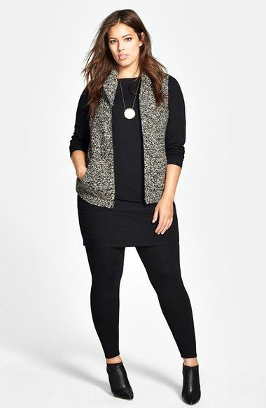 Plus Size Travel Clothes for Women: Vacation Wardrobe Plus Size Travel Clothes, Casual Curvy Fashion, Leggings Plus, Casual Plus Size Outfits, Plus Size Outfits Casual, Skirted Leggings, Legging Plus Size, Moda Curvy, How To Wear Leggings