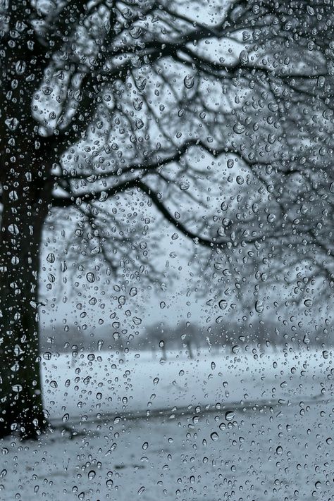 #snow #wallpaper #raindrops #aesthetic Snow And Rain, Rainy Weather Aesthetic Wallpaper, Rain Core Aesthetic Wallpaper, Rain And Snow Aesthetic, Grey Rainy Aesthetic, Rain Aesthetic Black And White, Snow Rain, Windows Wallpaper, Rainy Weather