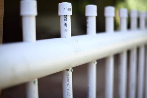 How to Make Outdoor PVC Picket Fence - TheDIYPlan Pvc Fence Ideas, Pipe Railing, Door Lights, Patio Railing, Patio Privacy Screen, Pvc Fence, Tub Enclosures, Front Fence, Pvc Projects