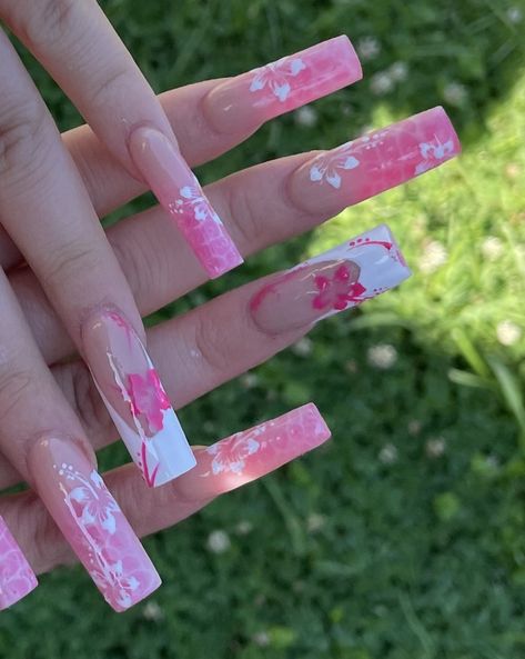 y2k long french tip hibiscus tropical nails Hawaii Nails French Tip, Spring Nails Inspiration Flowers, Hibiscus Flower Nails Long, Y2k Hawaiian Nails, Vacation Long Nails, Valentines Vacation Nails, Hibiscus Flower Nails White French Tip, Long Hibiscus Nails, Y2k Vacation Nails