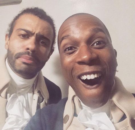 Daveed Diggs and Leslie Odom Jr. Cast Of Hamilton, Hamilton Cast, Hamilton Jokes, Leslie Odom, Leslie Odom Jr, Daveed Diggs, Art Random, Hamilton Lin Manuel Miranda, Hamilton Lin Manuel