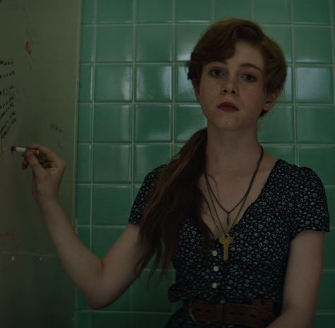 Beverly Marsh, Queen Sophia, Sophia Lillis, Future Girlfriend, It The Clown Movie, رعب نفسي, Iconic Movies, Film Aesthetic, Aesthetic Movies