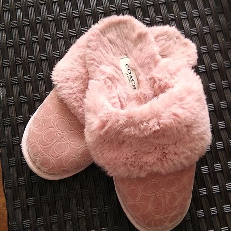 Coach slippers Coach Slippers, Coach Shoes, Slippers, Blush, Like New, Closet