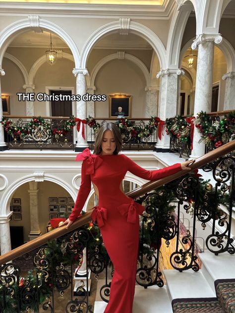 kezia on TikTok Feminine Era, Red Mermaid Prom Dress, Mermaid Gown Prom, Evening Wear Dresses, Red Long Sleeve Dress, Girls Formal Dresses, Plus Size Formal Dresses, Formal Dresses Short, Red Prom