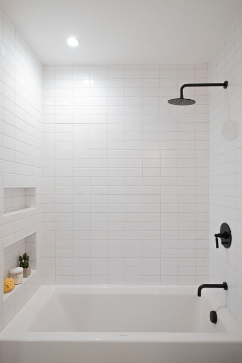 Bath Subway Tile, Subway Tile Wall, Master Baths, Small Shower, Japanese Soaking Tubs, Bad Inspiration, Hall Bathroom, Bathroom Tub, White Shower