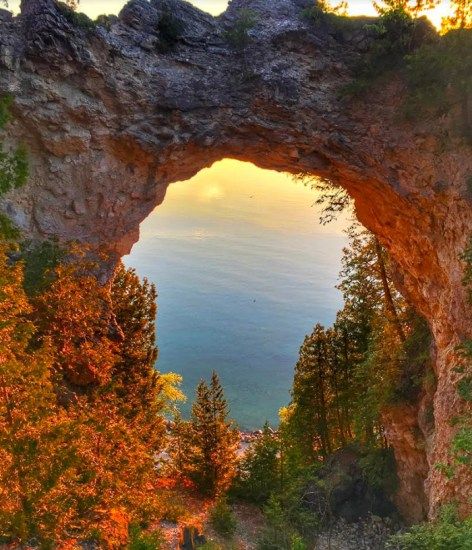 Mackinaw Island, Mackinac Island Michigan, Road Trip Ideas, Scenic Pictures, Fall Road Trip, Michigan Travel, Beautiful Vacations, Mackinac Island, Fall Travel