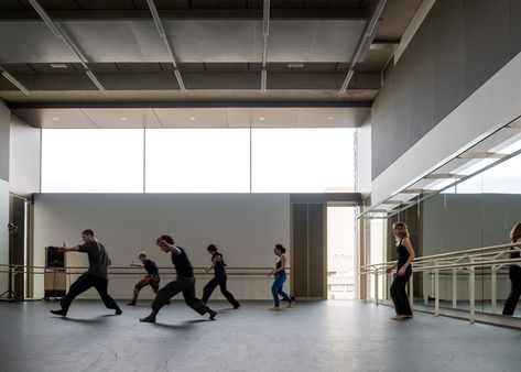 Allies and Morrison nods to Brutalism with concrete studio for Rambert Dancing Room, Dance Studio Architecture, Dance Classroom, Dancing Studio, Dance Room, Concrete Studio, Dance Studio Design, Precast Concrete Panels, Rehearsal Room