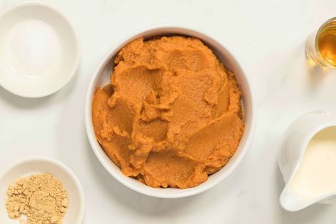 Pumpkin Puree vs. Pumpkin Pie Filling How To Make Pumpkin Pie Filling From Canned Pumpkin, Pumpkin Puree Recipes, Pie Filling Recipes, Pumpkin Pie Mix, Homemade Pumpkin Pie, Brunch Food, How To Make Pumpkin, Pumpkin Pie Filling, Freezer Friendly