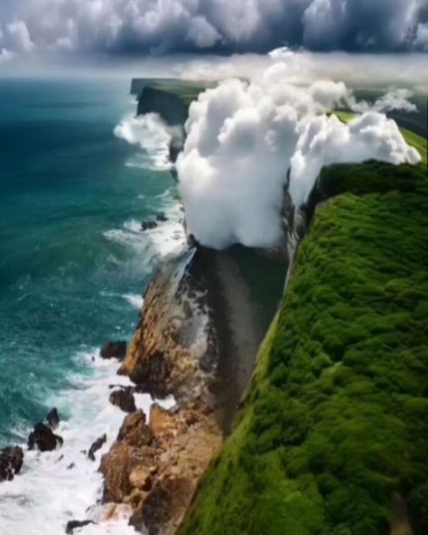 Switzerland | Nature | Clips on Instagram: "When you have no direction, come to me to see the clouds and the sea, I believe there will always be.🤍✨ . . . Follow @switzerlandviralclips Follow @switzerlandviralclips Does this sound interesting for you? - - Credit : 🎥 unknown -DM for credit/removal - #switzerland #schweiz #swiss #suisse #switzerlandwonderland #visitswitzerland #myswitzerland #inlovewithswitzerland #ig_switzerland #switzerland_vacations #swissxplorers #lifeofswitzerland #swissal Video Nature, 2160x3840 Wallpaper, Traditional Landscape, Beautiful Images Nature, Beautiful Locations Nature, Copyright Free, Beautiful Places Nature, Nature Gif, Beautiful Photos Of Nature