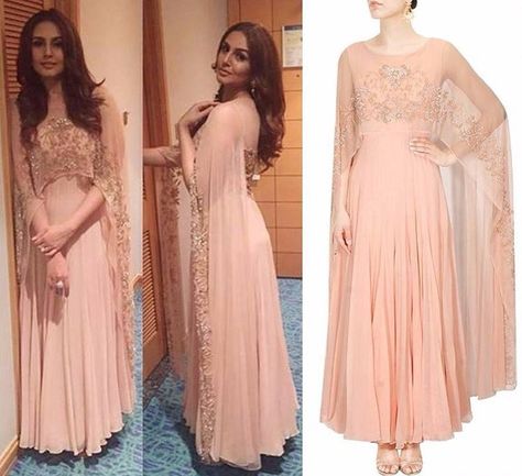 GET THIS LOOK @iamhumaq graces herself in this magnificent outfit by @malasaofficial !! #malasa #get #this #look #huma… Huma Qureshi, Lehenga Blouse Designs, Lakme Fashion Week, Indian Suits, Indian Designer Outfits, Indian Attire, Stylish Dress Designs, Designer Dresses Indian, Desi Fashion