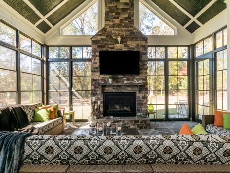 3 Seasons Room, Room Paint Ideas, All Season Room, Three Season Porch, Screened Porch Designs, 4 Season Room, 3 Season Room, Four Seasons Room, Sunroom Addition