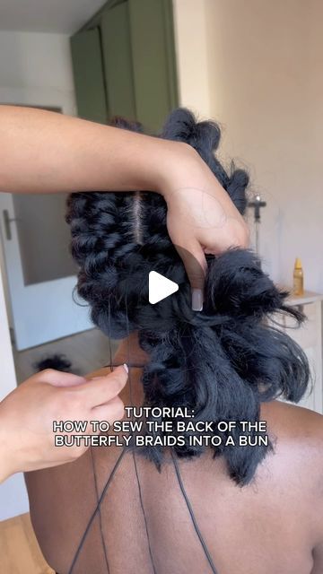 Renewyouu&Co. on Instagram: "Tutorial on How to sew the back of the messy butterfly braids into a bun 🦋 Yall asked and I delivered. 

SHARE WITH A FRIEND TO HELP THEM OUT 🫶🏼

Follow for more. 

——————————————
#renew_you #houston #mdstylist #dchairstylist #dmvhair #dmvfrontals #dcfrontals #virginiastylist #lasvegashairstylist #baltimorehairstylist #houstonhairstylist #dallashairstylist #atlhairstylist #fyp #sewin #houston #lacewiginstall #explorepage #traditionalsewin #parisbraider #pariswigs #parisstylist #turorial #butterflybraid" Messy Butterfly Braids, Halo Braid Tutorials, Braids Into A Bun, Butterfly Braids, Butterfly Braid, Butterfly Stitches, Halo Braid, Instagram Tutorial, Braids With Weave