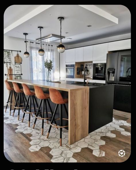 Kitchen Islands Ideas With Seating, Kitchen Bar Design, Pelan Rumah, Loft Interior, Modern Kitchen Island, Kitchen Island With Seating, Kitchen Farmhouse, Kitchen Island Design, House Design Kitchen