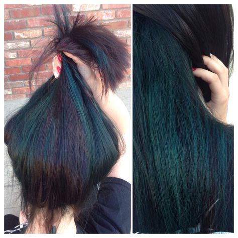 Dark brown with teal underneath. Teal Hair Dye, Dark Teal Hair, Underdye Hair, Hair Shrinkage, 2018 Hair, Dyed Hair Pastel, Hair Dye Ideas, Brown Hair Dye, Teal Hair