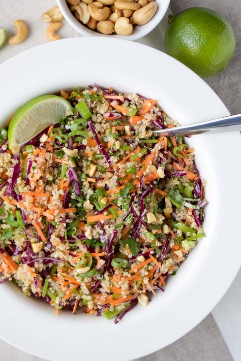 Make-Ahead Asian Quinoa Salad - Stephanie Kay Nutrition Kay Nutrition, Asian Quinoa Salad, Asian Quinoa, Make Ahead Salads, Quinoa Salat, Leafy Green Salads, Salad Meal Prep, Easy Asian, Yummy Lunches