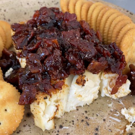 Smoked Cream Cheese and Bacon Jam Bacon Cream Cheese Dip, Smoked Cream Cheese, Bacon Onion Jam, Bbq Grilling Recipes, Bacon Jam Recipe, Sandwich Fillers, Bbq Recipes Grill, Popular Appetizers, Onion Jam