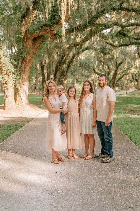 things to do on Jekyll Island Georgia, family wearing neutral colors smiling in the historical district of Jekyll Island, GA during sunset Spanish Moss Trees, Christmas Pic, Family Photoshoot Outfits, Jekyll Island, Oak Trees, Live Oak, Spanish Moss, Photo Tree, Portrait Session