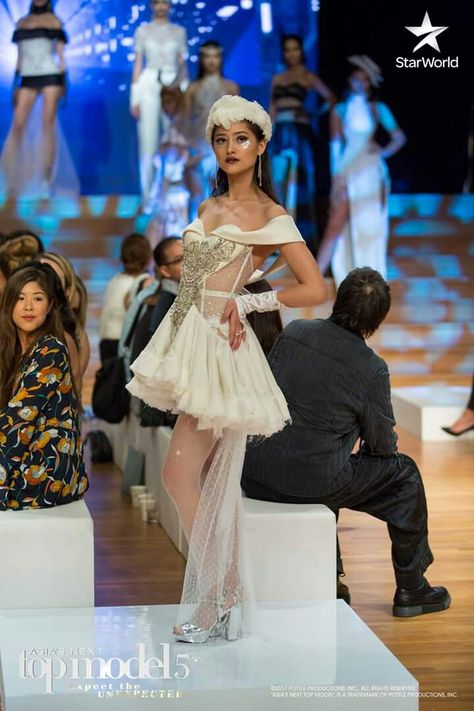 Maureen Wroblewitz - AsNTM 5 Final Catwalk Second look. #AsNTM5 #TopModel #Model #Philippines Maureen Wroblewitz Asia's Next Top Model, Asia's Next Top Model Photoshoot, Asias Next Top Model, Maureen Wroblewitz, Asia's Next Top Model, Sewing 101, Fashion School, Playlist Covers, Next Top Model