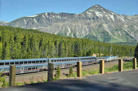 8 best Amtrak cross-country trips to travel coast to coast | Amtrak Guide Amtrak Travel, California Zephyr, Lake Pontchartrain, Cross Country Trip, New York City Photos, New River Gorge, Hudson River Valley, Train Route, Cascade Mountains