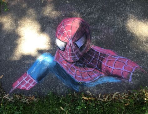 Drawing Of Spiderman, Driveway Art, Fun Chalk Art, Spiderman 4, Art Spiderman, Chalk Ideas, Chalk Design, Sidewalk Chalk Art, Sidewalk Art