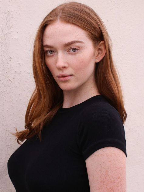 Polaroid Photoshoot, Larsen Thompson, Fraternal Twins, Nice Tops, Red Hair, Dancer, Hair Color, Turtle Neck, Actresses