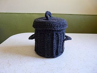 handmade crocheted petite garbage can. adorable. want one for my desk. Crochet Garbage Can, Crochet Trash Can, Garbage Dumpster, Mason Jar Covers, Mad At Myself, Santa Hat Pattern, Jar Covers, Car Trash Can, Crochet Car