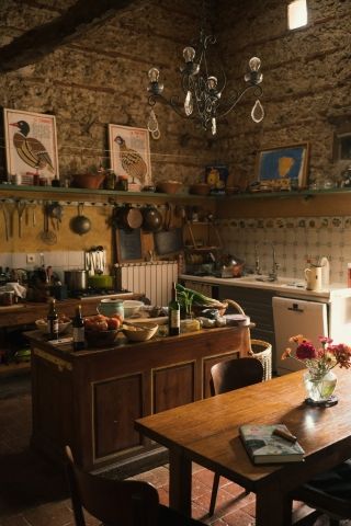 Bloxburg Bakery, French Countryside Kitchen, South Of France House, Pastry Workshop, Eccentric Kitchen, Chef House, France House, Countryside Kitchen, Bloxburg Hacks