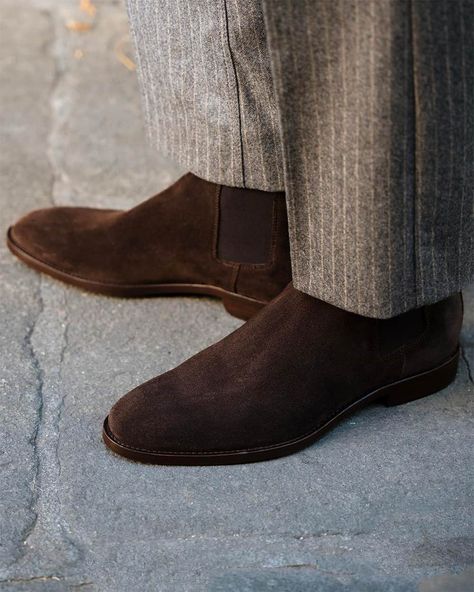 Brown Chelsea Boots Outfit Mens, Brown Chelsea Boots Outfit, Dark Brown Chelsea Boots, Best Chelsea Boots, Brown Suede Chelsea Boots, Chelsea Boots Outfit, Styling Chelsea Boots, Pinstripe Trousers, Brown Chelsea Boots