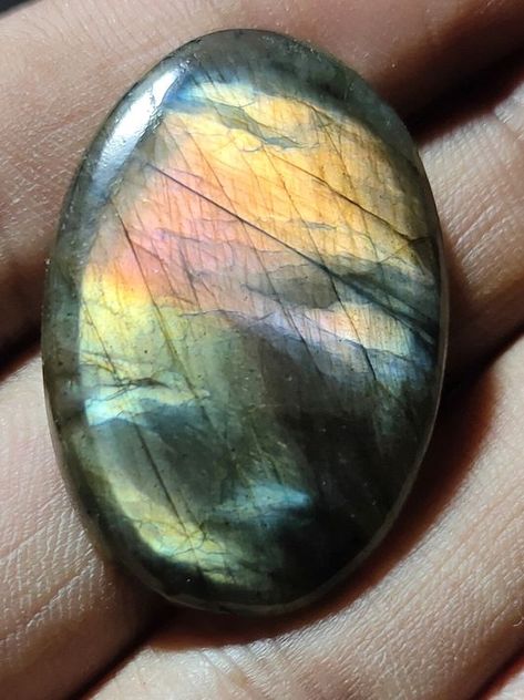 Crystal Reference, Apocalypse Clothing, Opal Art, Crystal Healing Stones, Labradorite Crystal, Minerals And Gemstones, Labradorite Stone, Gems And Minerals, Metal Pendant