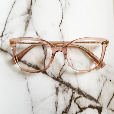 Cute Glasses Frames, Glasses Inspiration, Glasses Trends, I Am Unique, Cute Glasses, Stylish Glasses, Delicate Jewelry, Glasses Frames, Spectacles