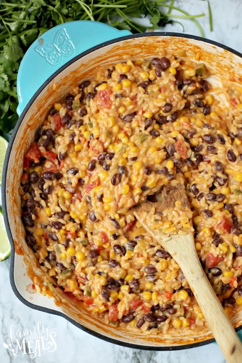 Cheesy Enchilada Orzo Recipe - Family Fresh Meals Recipe Enchilada Orzo, Vegetarian Orzo, Orzo Recipes Healthy, Orzo Dinner Recipes, Simple Supper, Orzo Recipe, Cheesy Enchiladas, Orzo Recipes, Rice And Beans