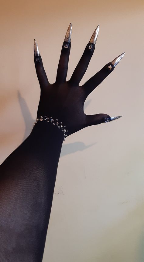 Black Gloves Outfit, How To Make Gloves, Nails Crystals, Nail Gloves, Dog Breakfast, Long Black Nails, Length Nails, Claw Gloves, Drag Queen Outfits