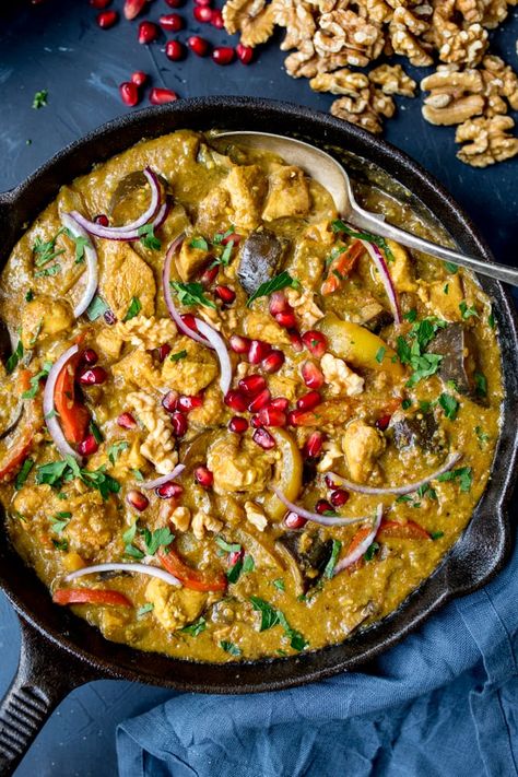 Persian Style Chicken Curry With Walnuts and Pomegranate - my take on Fesenjan stew - with added veggies! Gluten Free too! Persian Food Iranian Cuisine, Arabisk Mad, Kitchen Sanctuary, Afghan Food Recipes, Cake Bar, Iranian Recipes, Iranian Cuisine, Bar Cake, Middle East Recipes