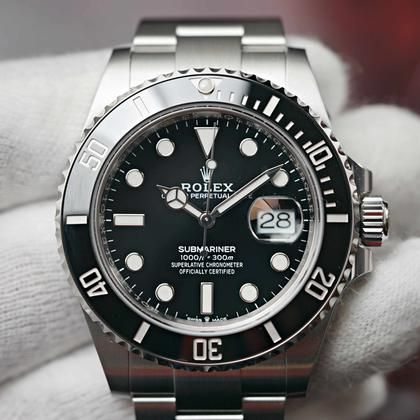 Rolex Submariner Date 126610LN Automatic 41x40mm Black Steel - Watch with original box and original papers - 3235 - 30ATM - Sapphire crystal - 2024 Rolex Submariner Date, Rolex Submariner No Date, Submariner Date, Dream Watches, Making Things, Shahrukh Khan, Year 2024, Rolex Submariner, Steel Watch