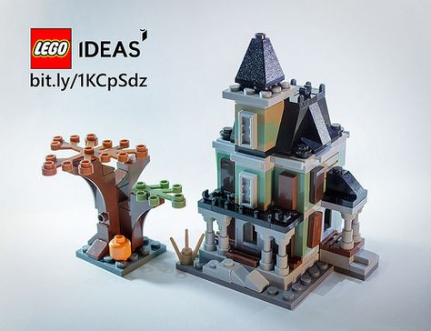 Microscale Haunted House for Lego IDEAS Lego Haunted House, Table Lego, Minecraft Lego, Easy Lego Creations, Elizabeth Arden Green Tea, Lego Halloween, Honey Drops, Lego Club, Lego Micro