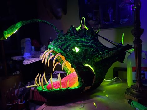 Art Lamp I made for fun. Deep sea Anglerfish are  my favorite fish. Angler Fish Lamp, Fish Lamp, Tiki Lounge, Jungle Room, Angler Fish, Art Lamp, Sea Birthday, Wedding Plans, Deep Sea