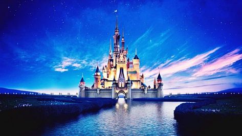 Disney Castle Photos. Disney Castle Wallpaper, Disney Desktop Wallpaper, Sf Wallpaper, Castle Background, Disneyland Castle, Disney Wallpapers, Images Disney, Disney Up, Wallpaper Disney