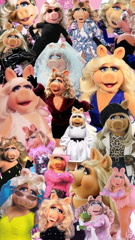 Miss piggy 🐷 Miss Piggy Iconic Outfits, Mrs Piggy Costume, Miss Piggy Makeup, Ms Piggy Costume, Miss Piggy Halloween Costume, Miss Piggy Christmas, Mrs Piggy, Miss Piggy Costume, Ms Piggy