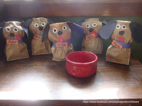 "Doggie bags" for Pet Theme                                                                                                                                                                                 More Pet Theme, Brown Paper Bags, Pets Preschool Theme, Preschool Projects, Twitter Link, Creative Curriculum, Pet Vet, Angry Bird, Preschool Themes