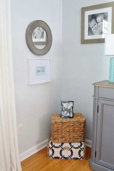 How to Decorate an Empty Corner of a Room How To Fill A Corner In Living Room, Styling A Corner, Updated Living Room, Corner Of A Room, Home Decor Living Room Ideas, Decor Living Room Ideas, Grey Sofa Living Room, Classy Bedroom, Lidded Baskets