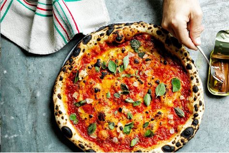 Anchovies are the perfect salty seafood addition to this marinara pizza. Recipe by Luke Powell of Bella Brutta. Recipes With Seafood, Marinara Recipes, Seafood Marinara, Marinara Pizza, Pizza New York, Pizza Marinara, Cheesecake Swirl Brownies, Australia Food, Pies Maker