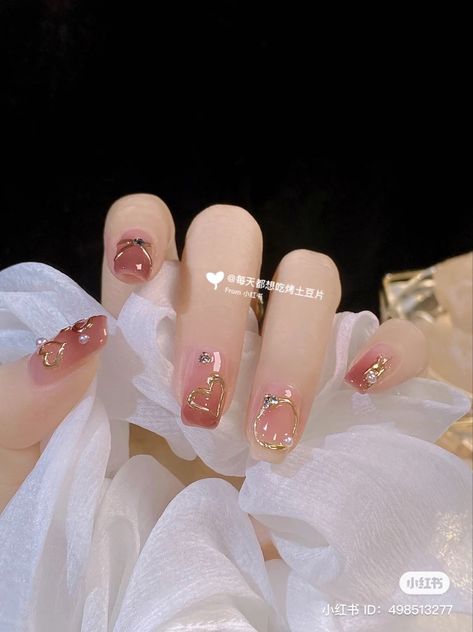 Douyin Flower Nails, Jelly Nails With Chrome, Valentines Nails Korean, Blush Jelly Nails, Japanese Jelly Nails, Chinese Style Nails, Jelly Nails Aesthetic, Jelly Gel Nails, Korean Jelly Nails