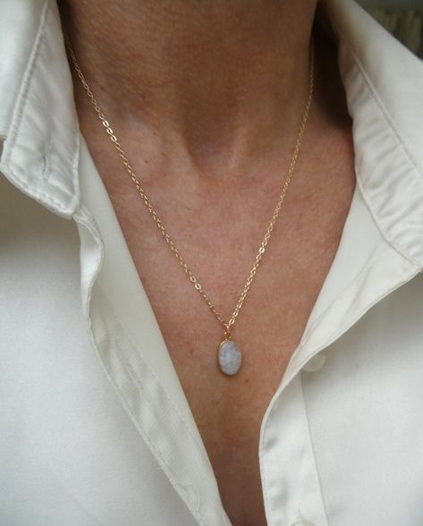 Formal Oval Moonstone Necklace, Delicate Moonstone Necklace In Yellow Gold, Elegant Yellow Gold Moonstone Necklace, Gold Moonstone Briolette Necklace, Gold Faceted Moonstone Necklaces, Oval Necklace, Amethyst Bracelet, Moonstone Necklace, June Birthstone