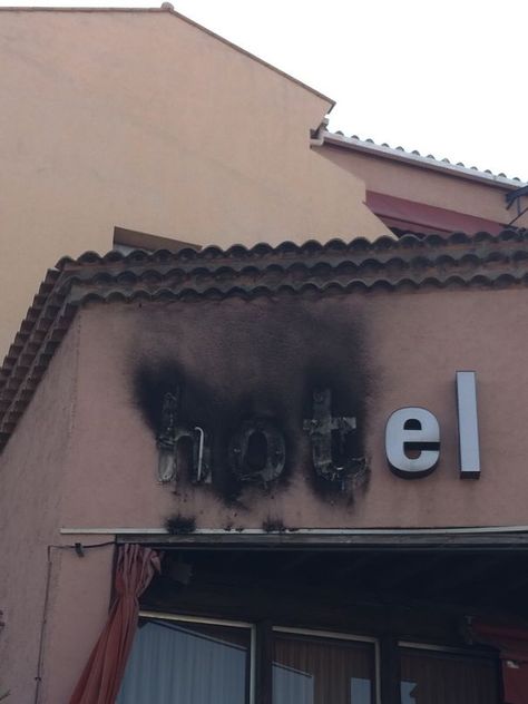 The Word Hot In Hotel Caught On Fire Chinese Hotel, Funny Links, Bad Hotel, Dublin Hotels, Visit Denver, Mixed Signals, Design Fails, Movie Facts, Hotel Design